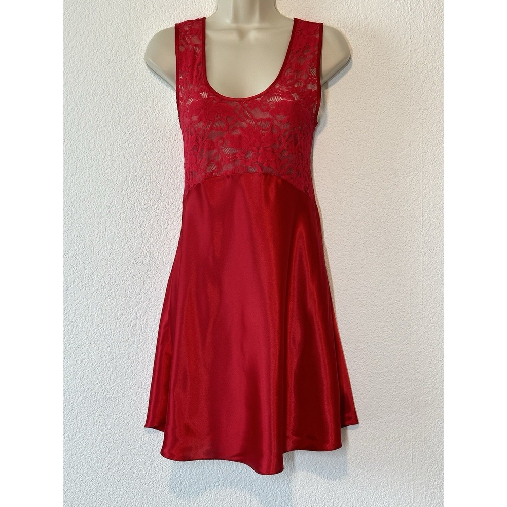 Victorias Secret Red Lace Top Shiny Silky Satin Slip Dress Nighty Dainty Coquett